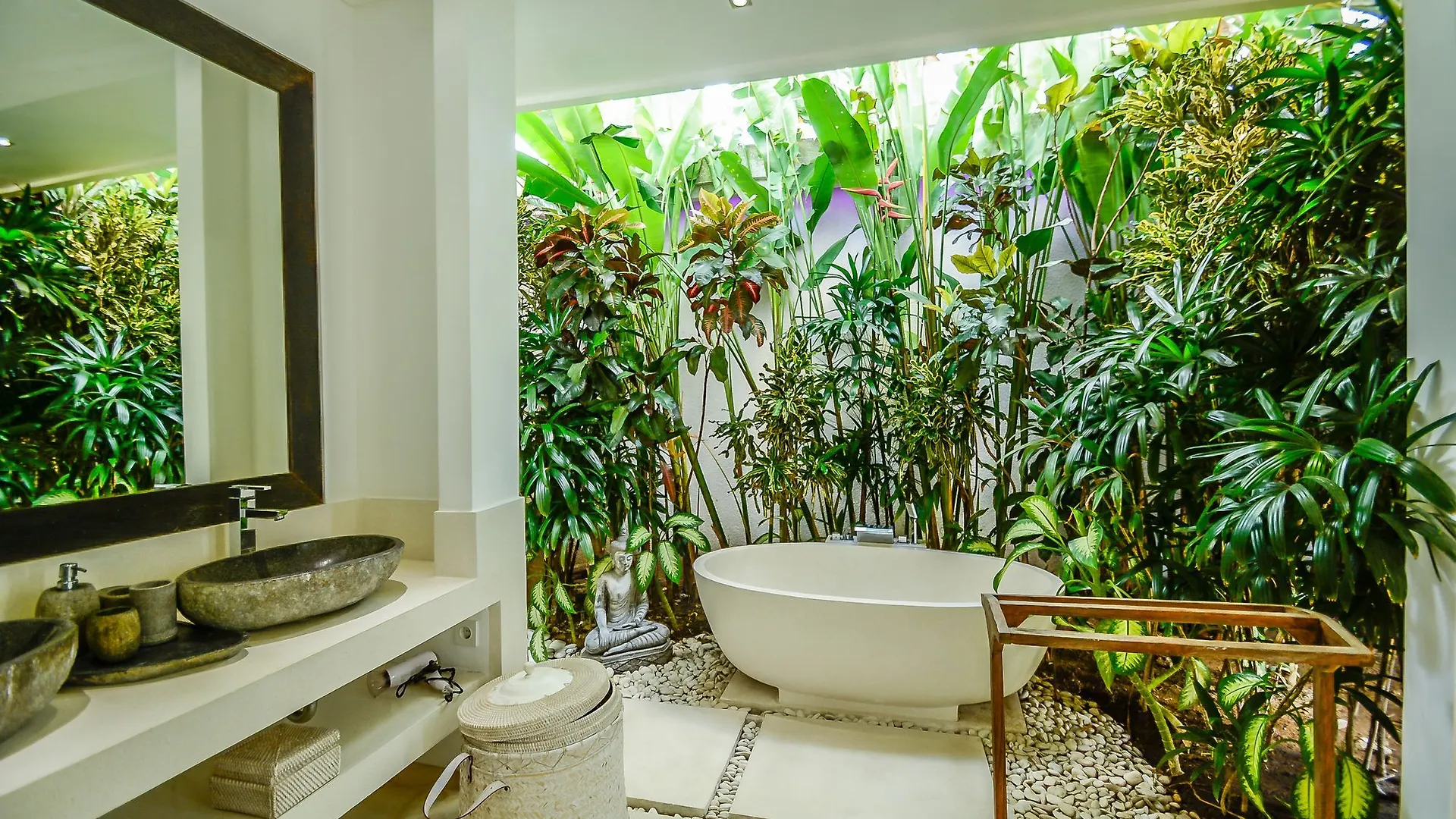 Villa Nala - Amazing 3-Bedroom In Seminyak
